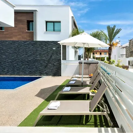 Mirella 普罗塔拉斯